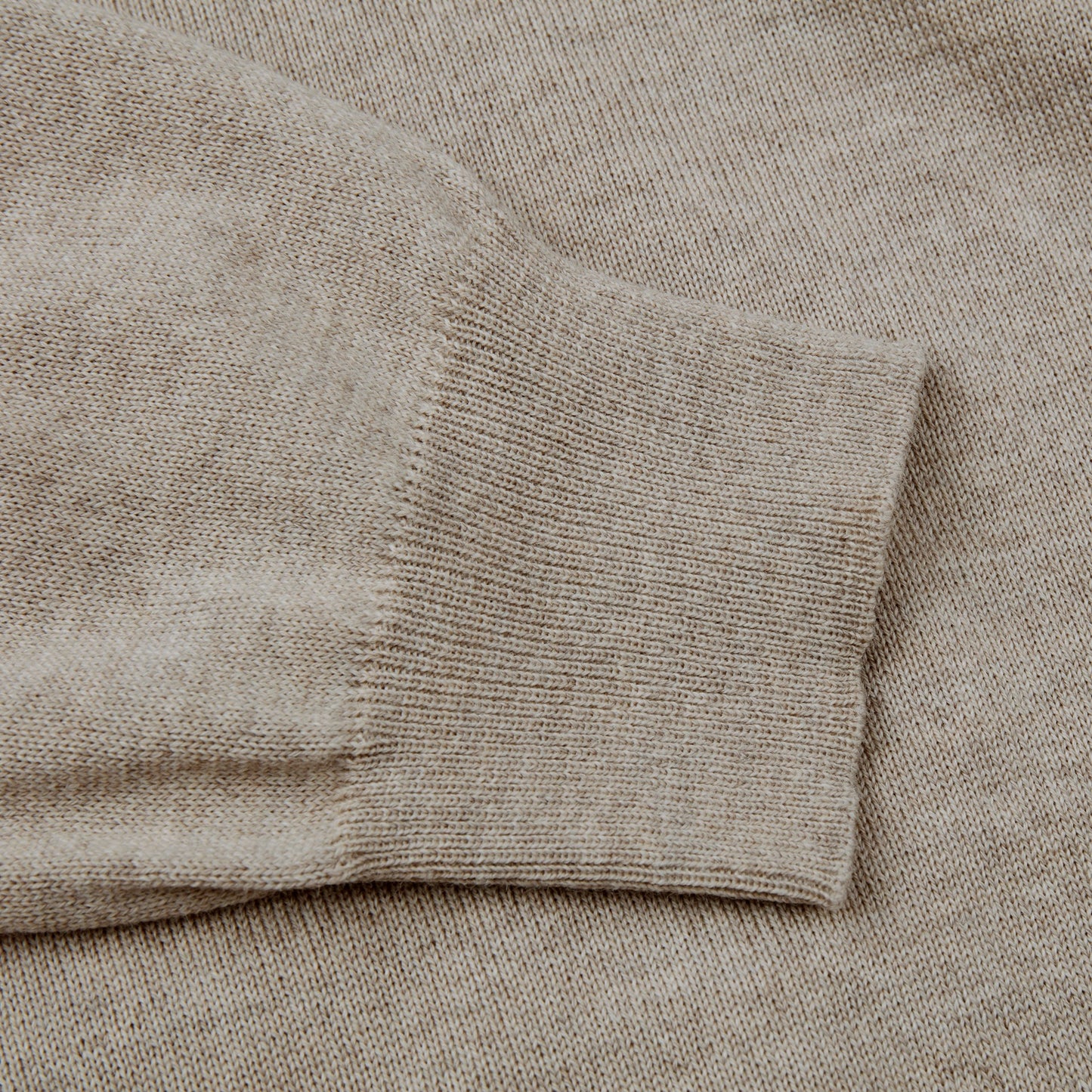 Beige Rundhalsad Merinoullströja Stenströms